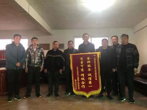 天(tian)津客戶(hu)贈送錦旂(qi)
